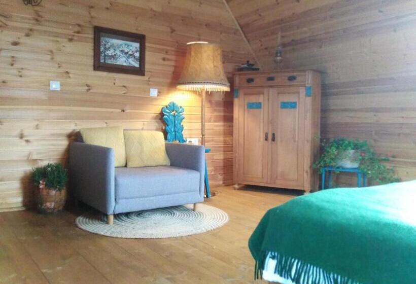 Family Suite, Small Apartment In Breb S Cosy Barn