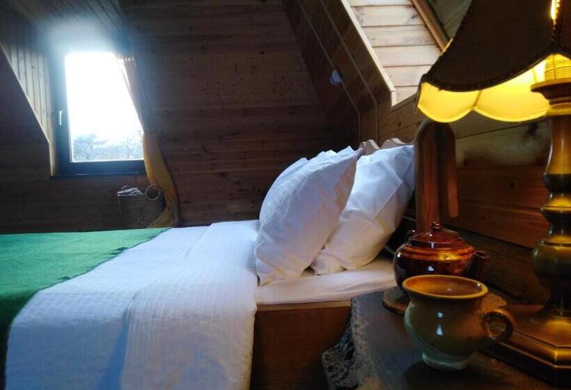 Family Suite, Small Apartment In Breb S Cosy Barn