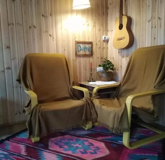 スイート（家族用）, Small Apartment In Breb S Cosy Barn