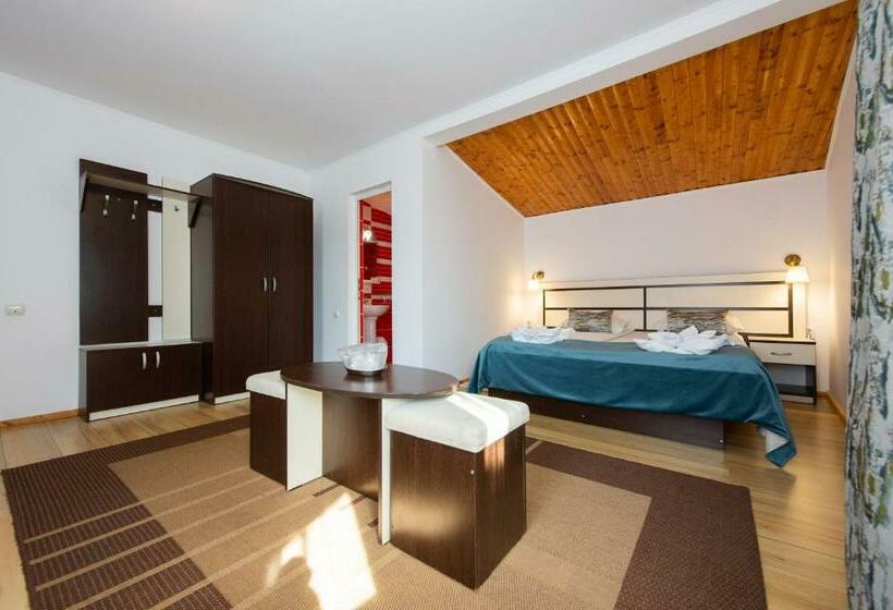 חדר משפחתי, Vila Bradet