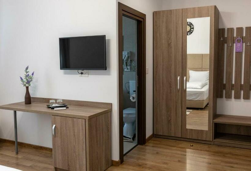 Номер Deluxe, Pensiunea Sofia