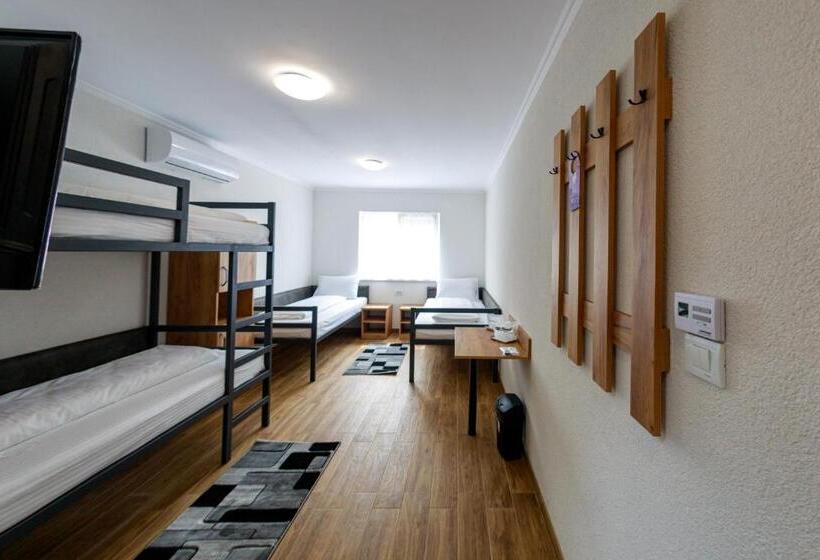 Семейный Номер, Pensiunea Sofia