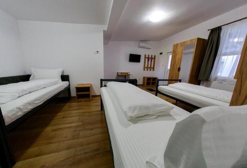 Семейный Номер, Pensiunea Sofia