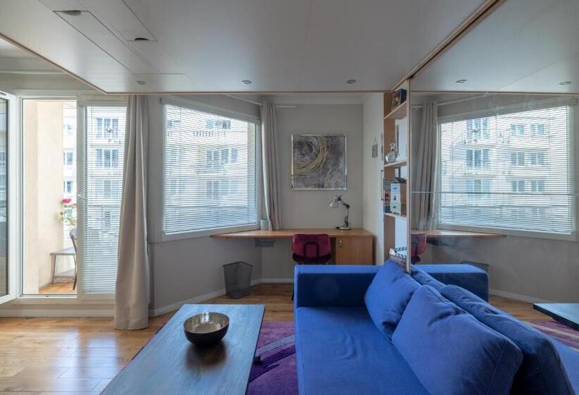 Студио Стандарт с Балконом, Stayparis