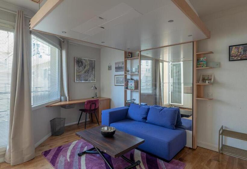 Студио Стандарт с Балконом, Stayparis