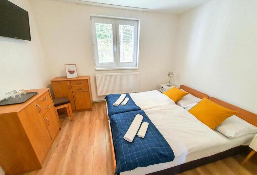 Номер Стандарт, Rekreačné Zariadenie Bojnice   Nad Zámkom