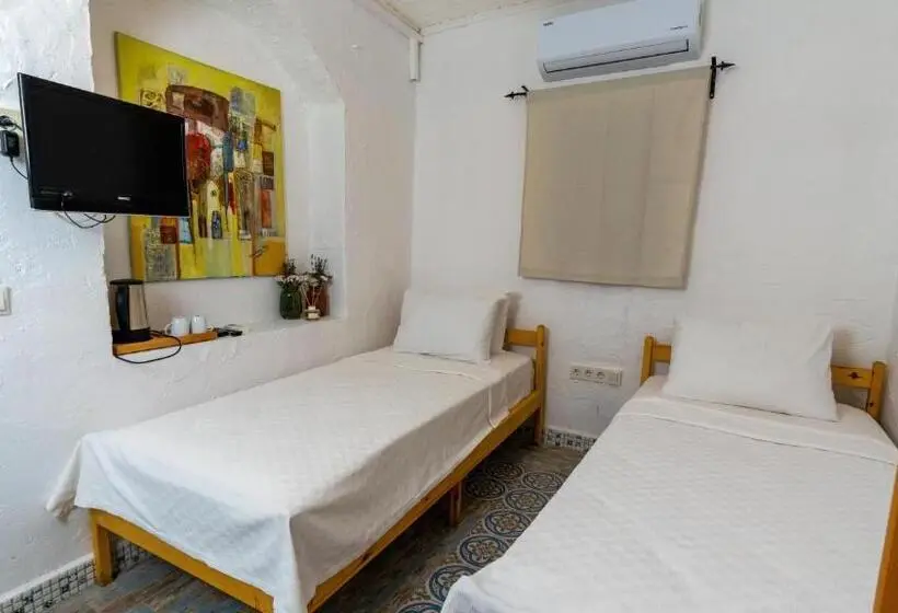 Economy-huone, Woodstock Alaçatı