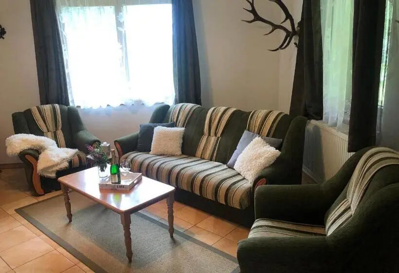 ビラホテル１ベッドルーム, Villa Lúčky