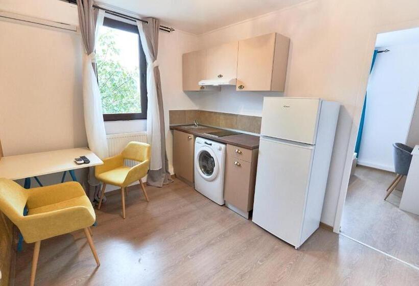 استودیوی استاندارد, Stanford Aparthotel Gara De Nord