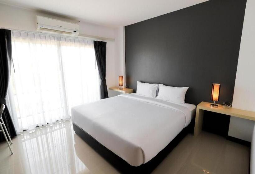 带大床的标准间, The Rest Hotel ประจวบ