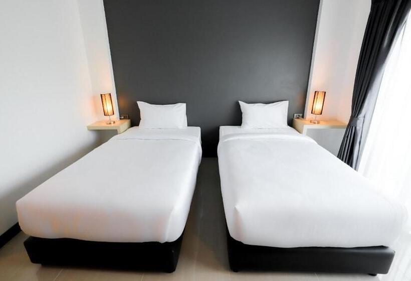 标准间, The Rest Hotel ประจวบ