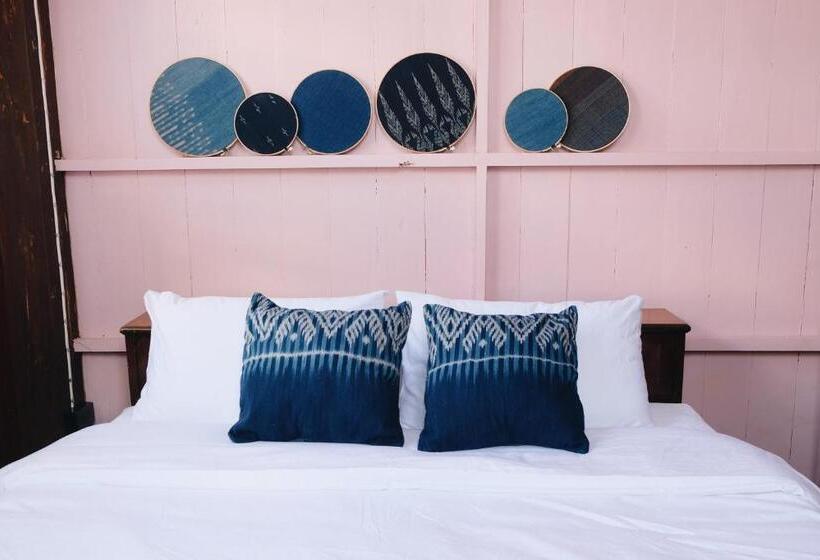 Номер Стандарт Совместная Ванная, บ้านเสงี่ยม มณี Baan Sa Ngiam Manee