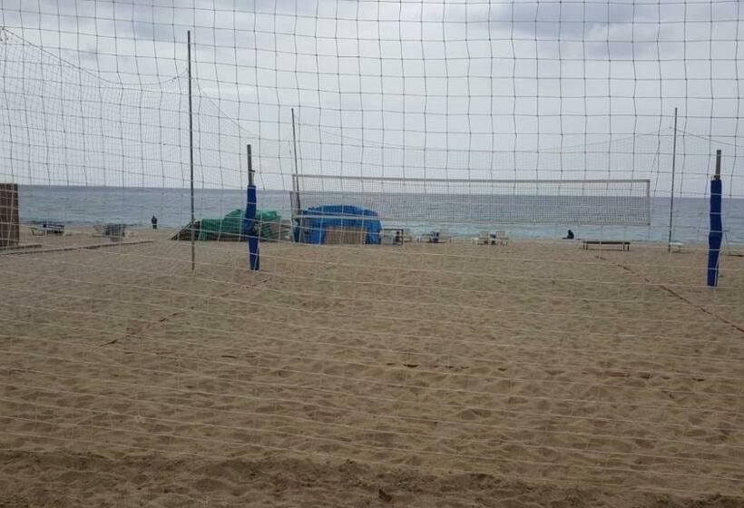 带1个卧室的带阳台的公寓, Granada City Alanya Luxury Appartment 800м от пляжа клеопатра