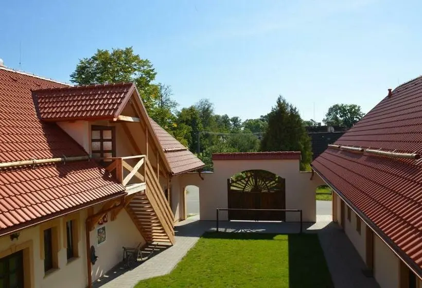 Sviitti 2 Makuuhuonetta, Penzion U Podkováře
