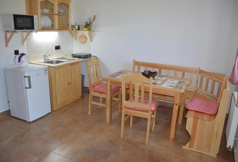 Superior Svit, Penzion U Podkováře