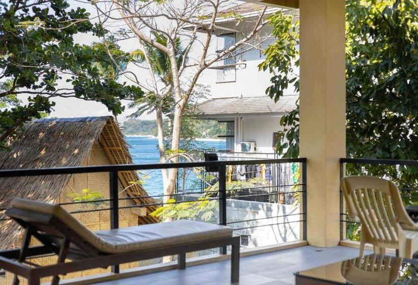 Люкс Вид на Море, Amami Beachfront Villa With Private Beach