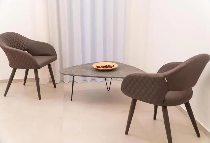 デラックススイート, Vincent Suite Luxury B&b