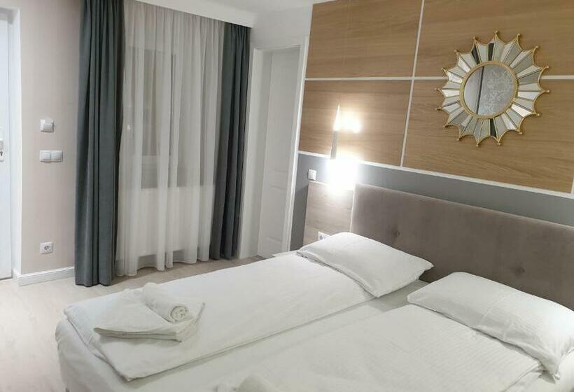 غرفة قياسية, Casa Sedra