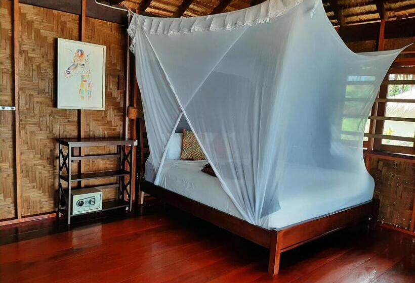 بنجلو قياسى, Cha Cha Bungalow