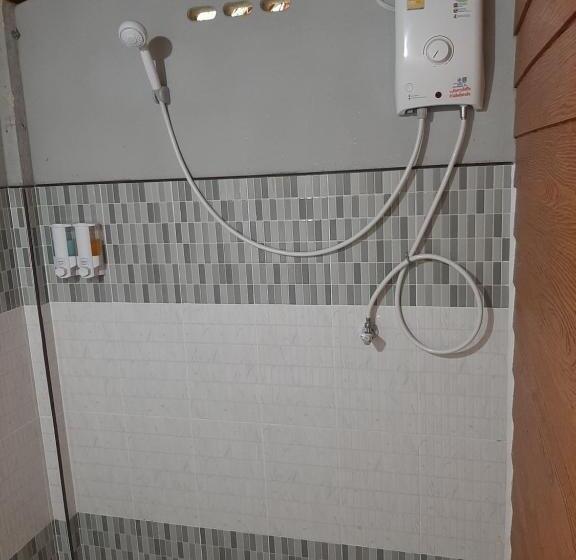 بنجلو قياسى مطل على البحر, Cha Cha Bungalow