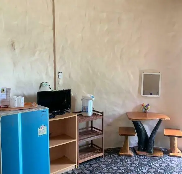 スタンダード4人部屋, บ้านวนัชชา รีสอร์ท
