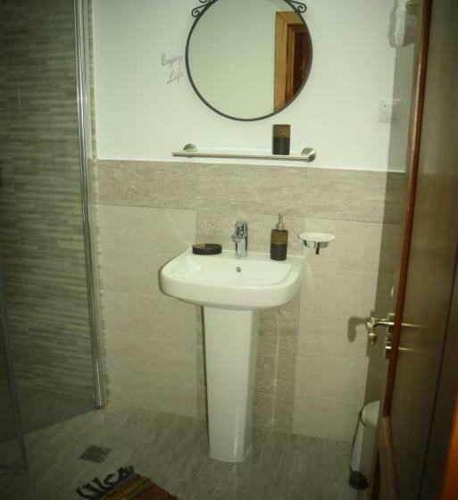 חדר סטנדרט עם מרפסת, Casa Smeilor Horezu