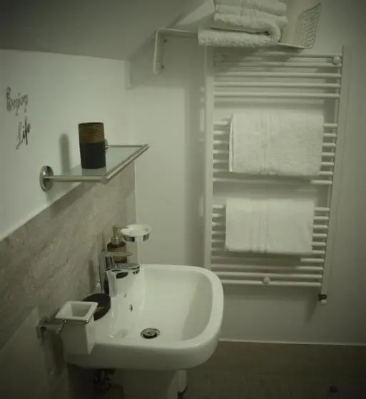 スタンダードルーム, Casa Smeilor Horezu