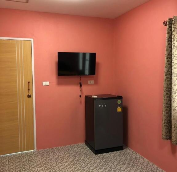 스탠다드 룸 킹사이즈 침대, Golf House