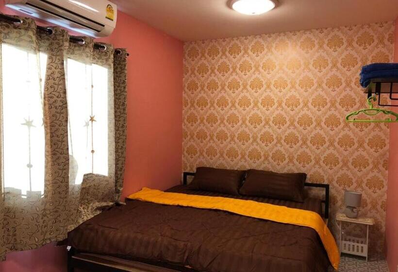 스탠다드 룸 킹사이즈 침대, Golf House