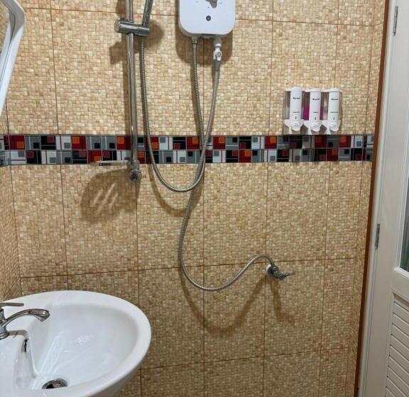 اتاق استاندارد با تخت بزرگ, Golf House