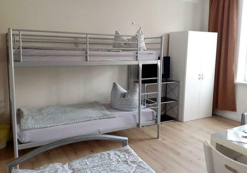 클래식 4인 룸, Pension Berlin In Spremberg