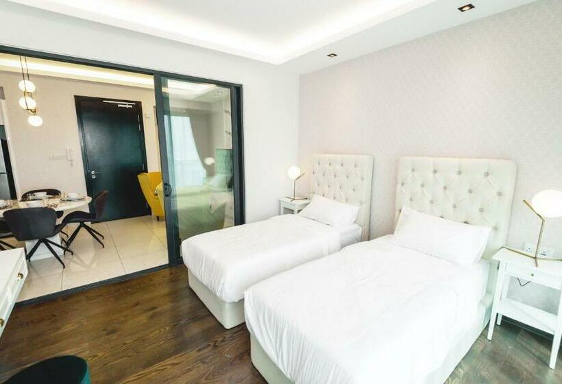 Номер Superior Вид на Море, Stay @ Almas Puteri Harbour