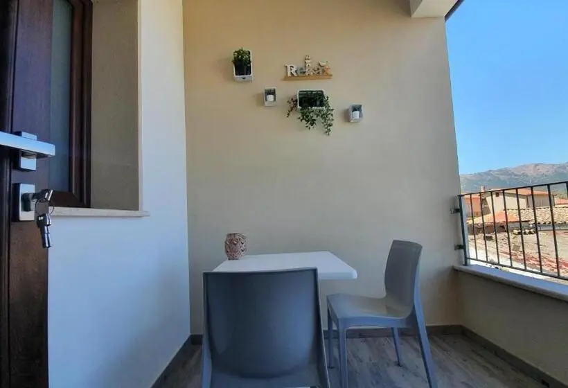 Standard-huone Parveke, B&b Dea Madre