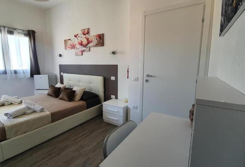 חדר סטנדרט עם מרפסת, B&b Dea Madre