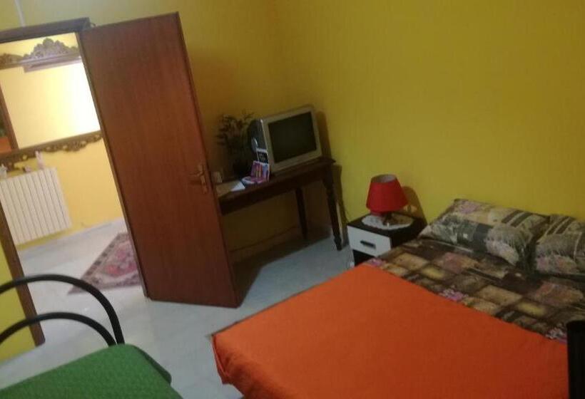 발코니가 있는 4인용 스탠다드 룸, B&b Etneo