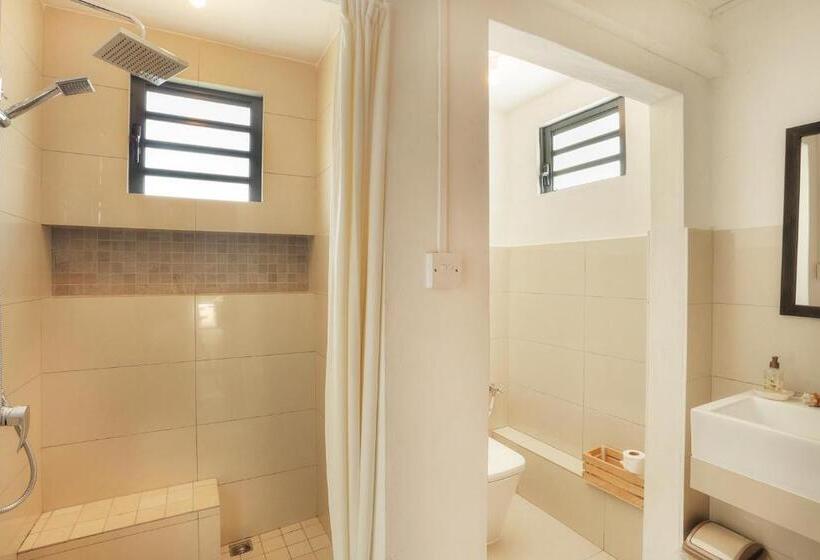 اتاق استاندارد, Auberge Seafever