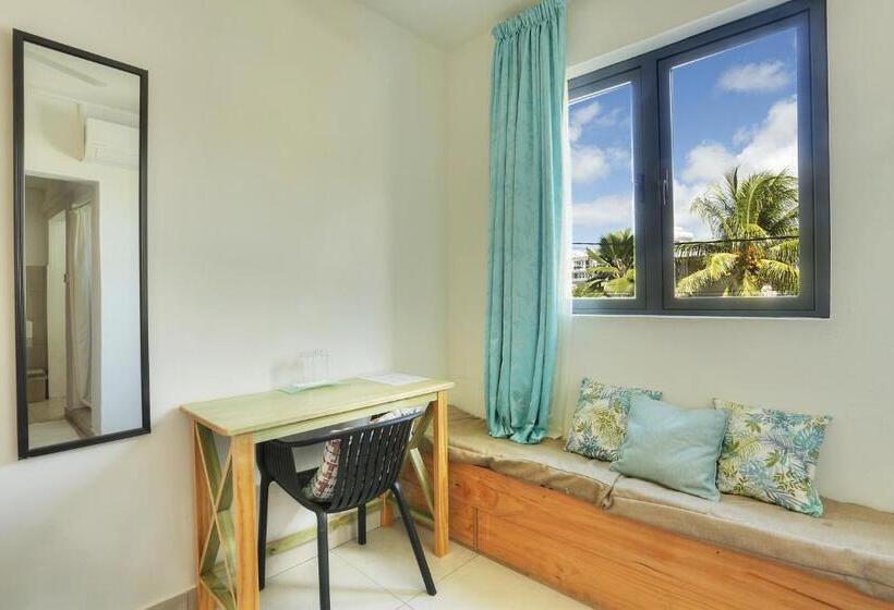 اتاق استاندارد, Auberge Seafever