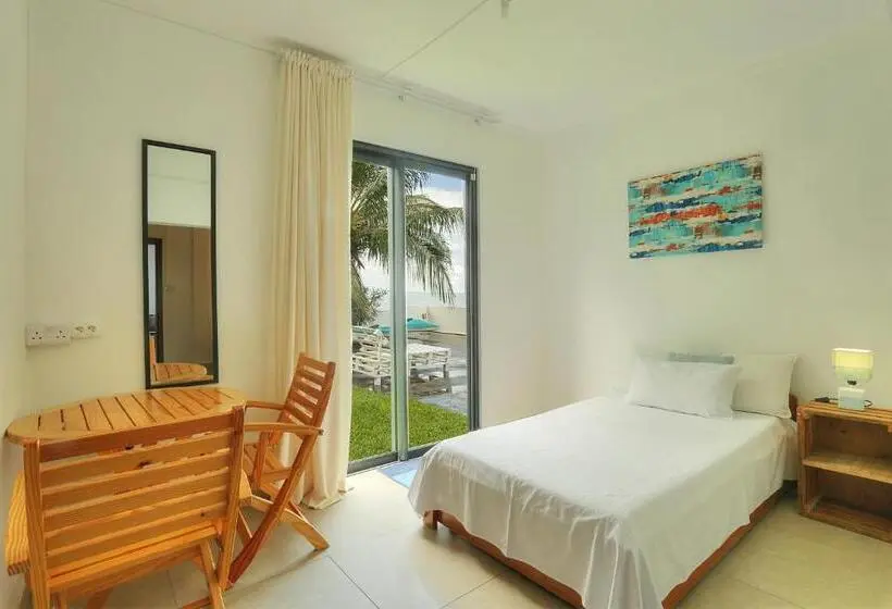 اتاق استاندارد با چشم‌انداز باغ, Auberge Seafever