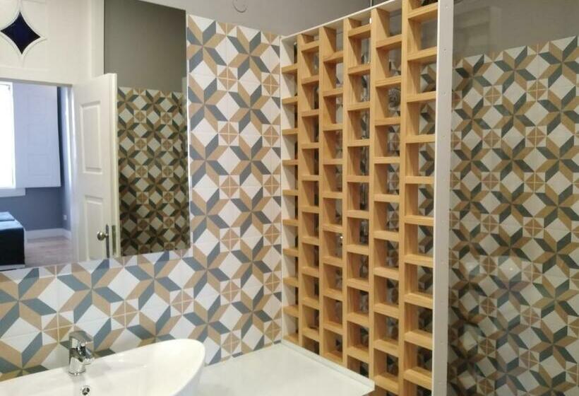 غرفة قياسية, Alm Santa Luzia