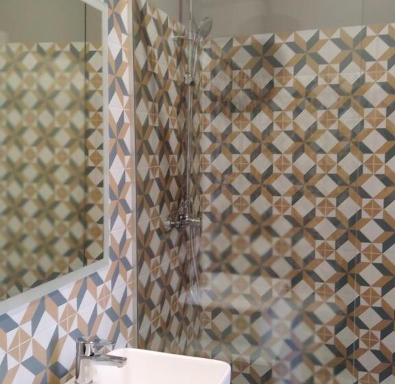 غرفة قياسية, Alm Santa Luzia