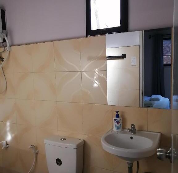 استودیوی استاندارد, Marino Bungalows