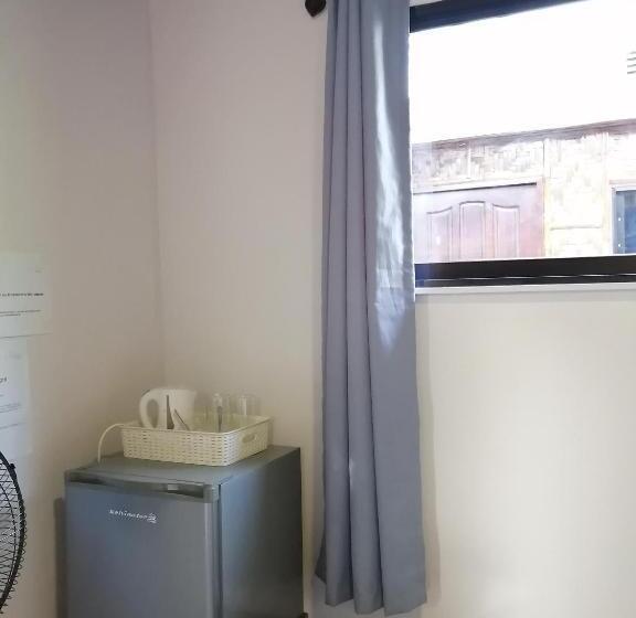 استودیوی استاندارد, Marino Bungalows