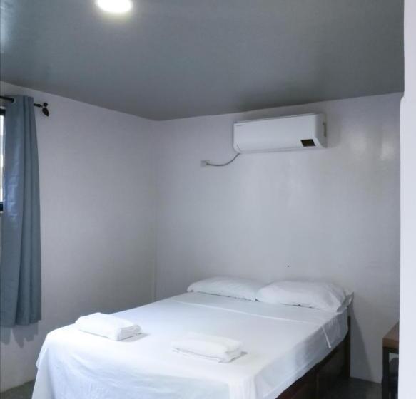 استودیوی استاندارد, Marino Bungalows