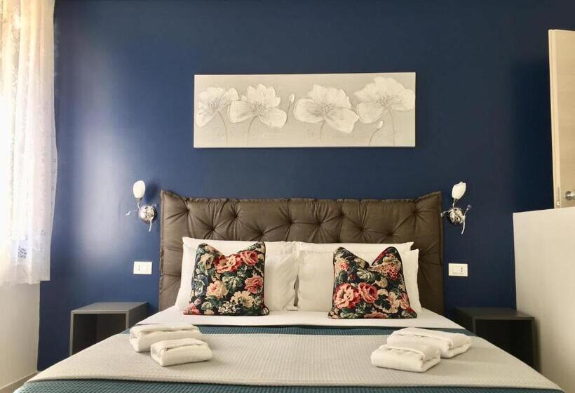 غرفة قياسية ثلاثية مزودة بشرفة, Sunset Rooms