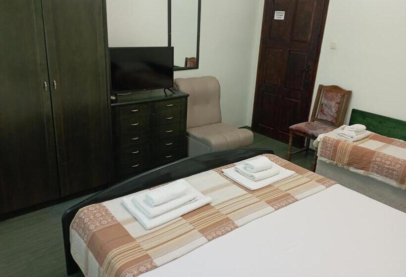 Номер Стандарт Трехместный, Toncho S Guest House For 16 Guests