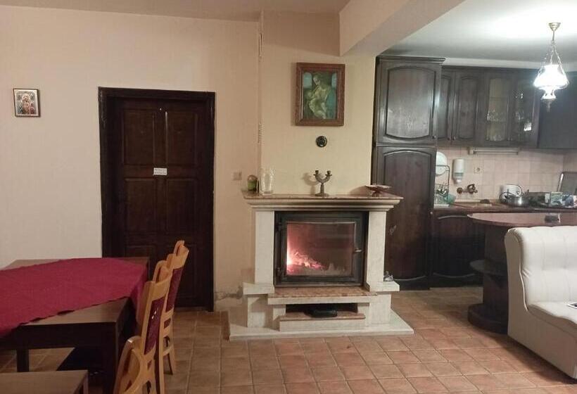 Номер Стандарт Трехместный, Toncho S Guest House For 16 Guests