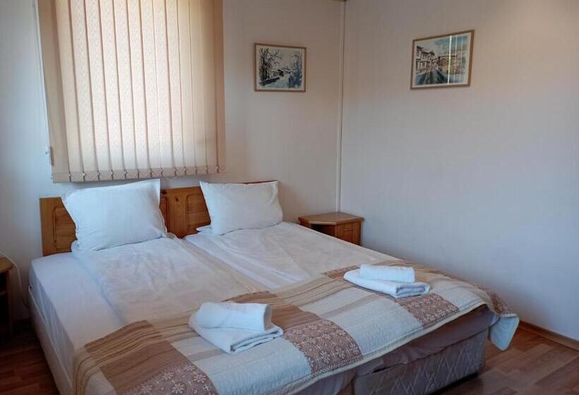 Вилла 1 Спальня, Toncho S Guest House For 16 Guests