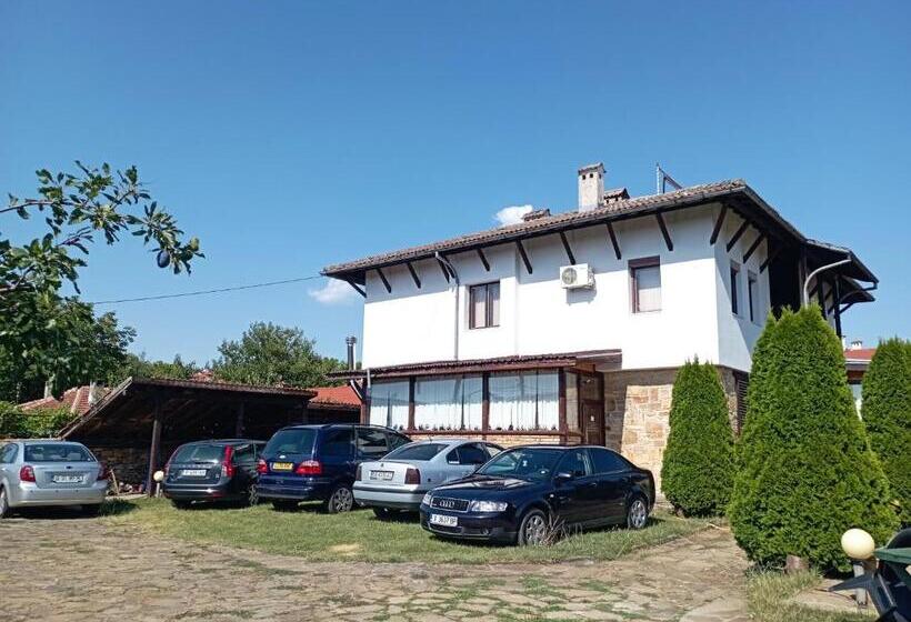 Вилла 1 Спальня, Toncho S Guest House For 16 Guests