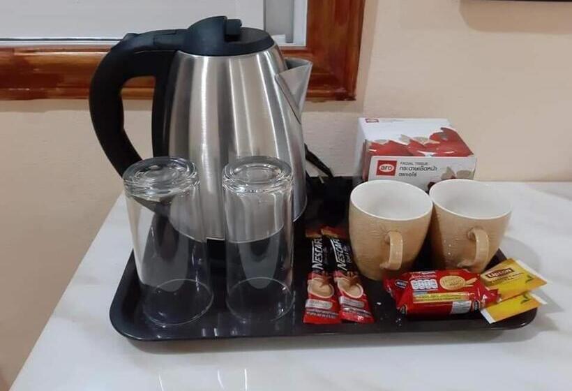 Номер Стандарт Вид на Бассейн, The Windsor Boutique Resort