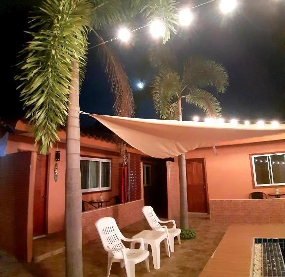 Номер Deluxe, The Windsor Boutique Resort